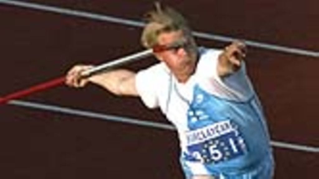 Photo: Mike Hewitt/Allsport