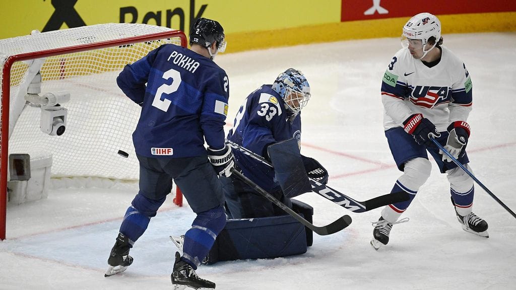 Michael Eyssimont Suomen maalilla USA:n hylätyssä osumassa.