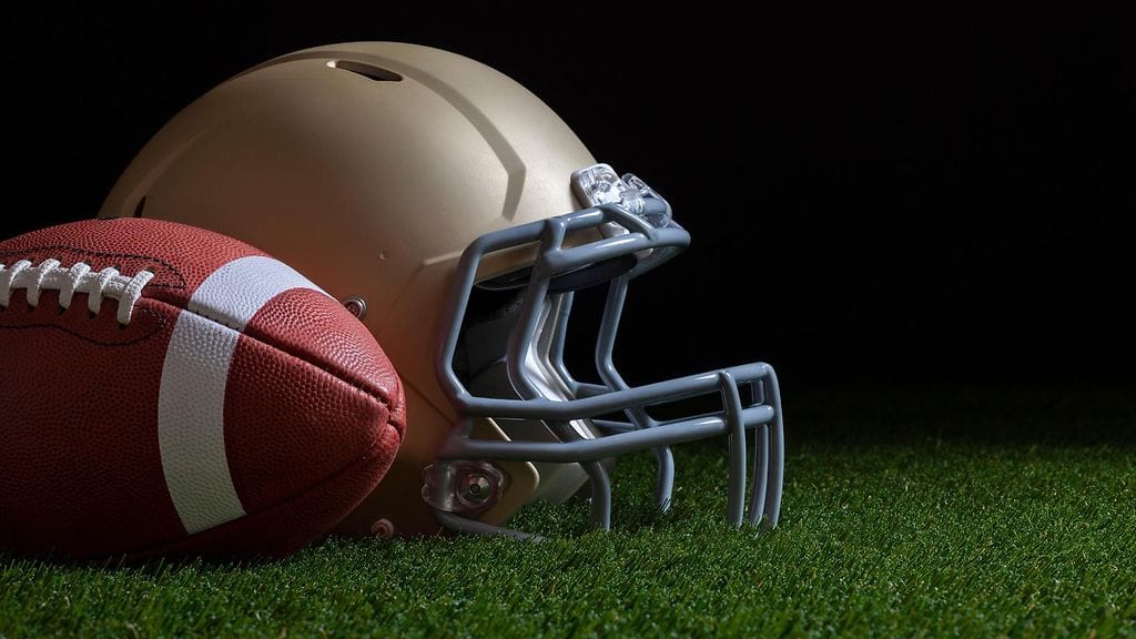 Hunter Palmer oli myös lahjakas koripallossa, yleisurheilussa, painissa ja baseballissa.