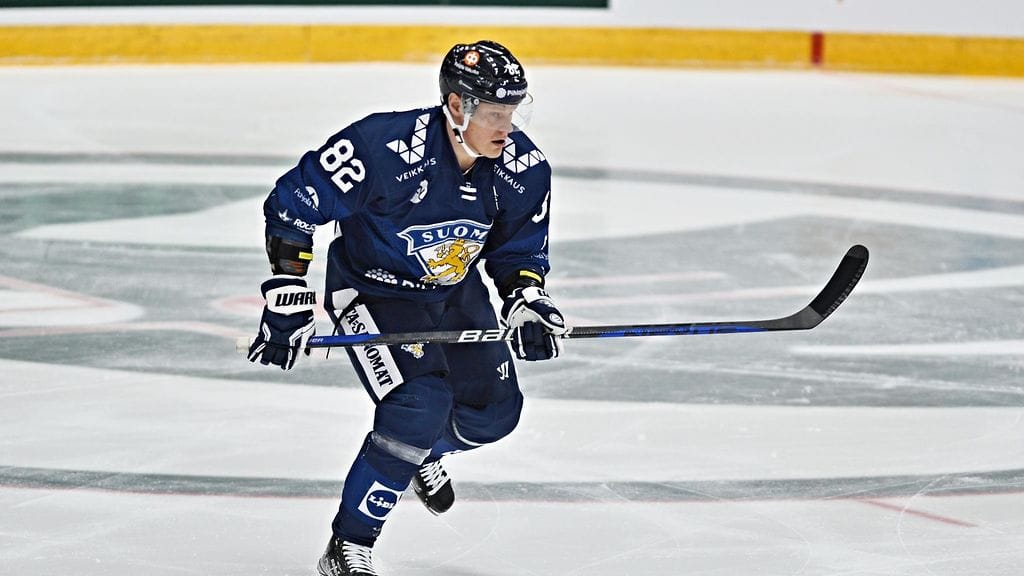 Harri Pesosen kisapassi leimattiin ennen Leijonien toista MM-ottelua lauantaina.