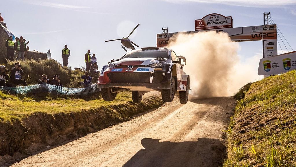 Kalle Rovanperä palaa MM-rallivoittajaksi! Täysi pistepotti upealla Power Stage -vedolla