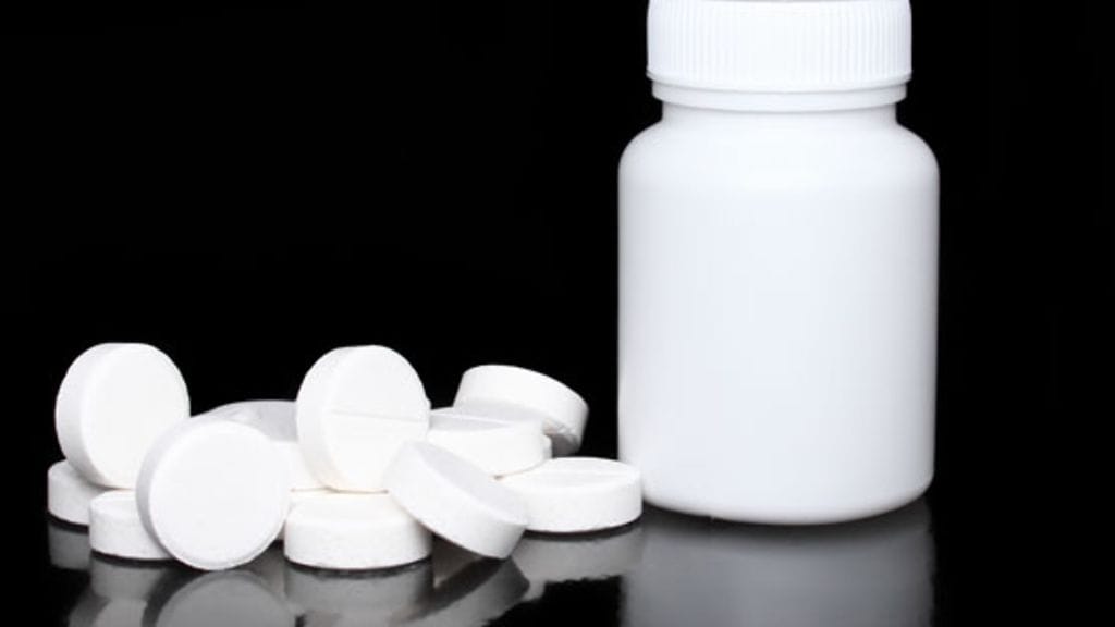 Vaarantuuko terveys, jos ei uskalla ottaa lääkkeitä? Kuvituskuva.