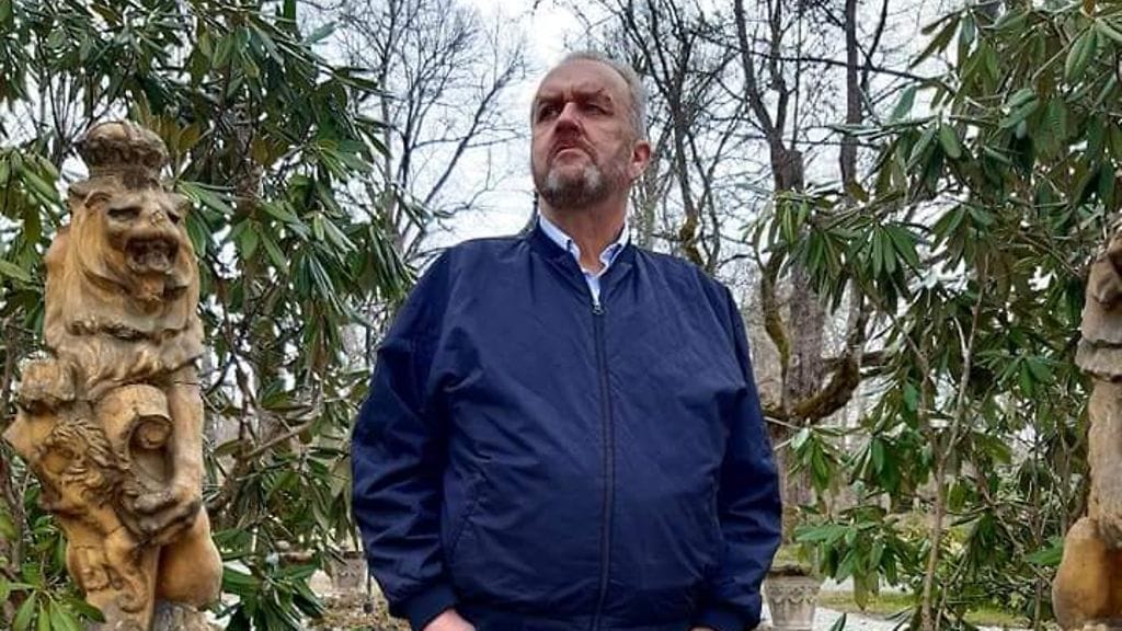 Kokenut taksinkuljettaja Kari Pajunen kuristettiin tajuttomaksi kesken työvuoron. Pahoinpitelijä sai tuomion.