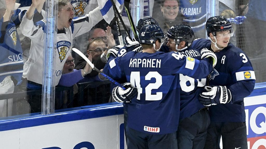 Juho Lammikko tasoitti ottelun Ruotsia vastaan 1-1:een Kasperi Kapasen syötöstä.