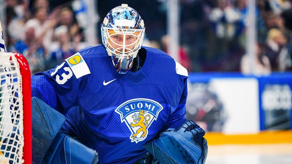 Emil Larmi jatkaa Leijonien maalilla.