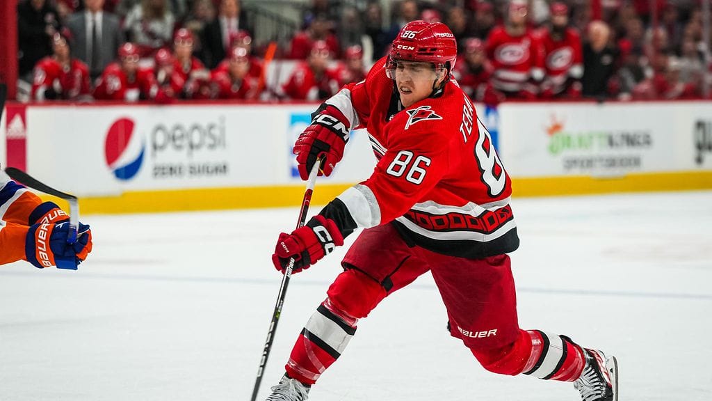 Teuvo Teräväinen on palaamassa kaukaloon.