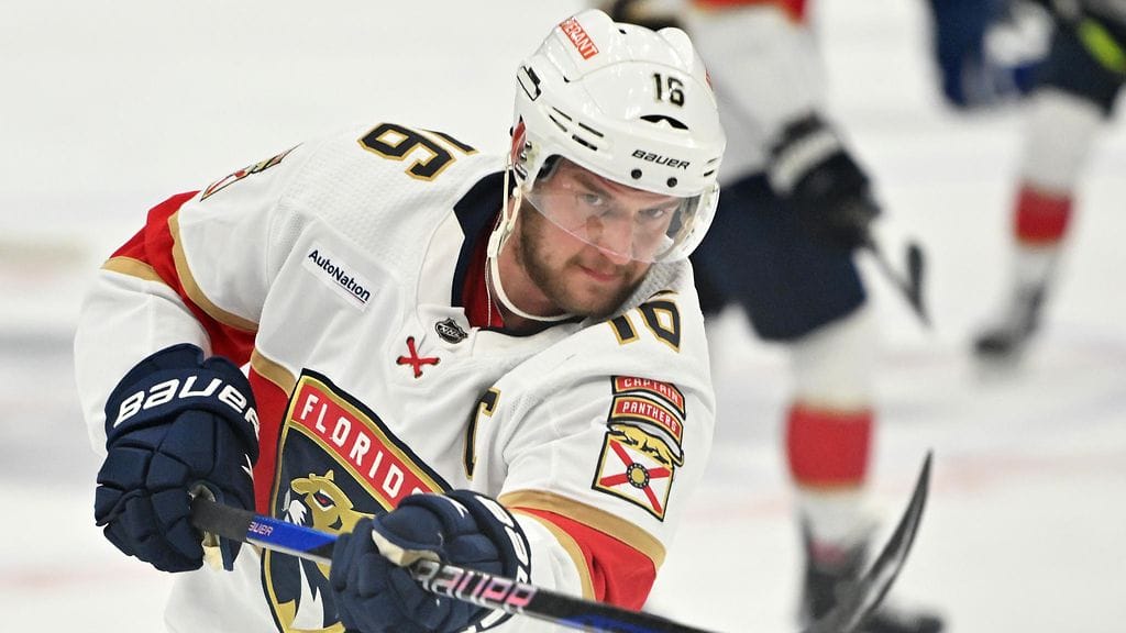 Aleksander Barkov urakoi NHL-pudotuspelien maratonottelussa yli 44 minuuttia.