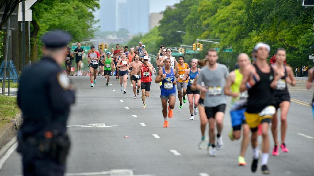 Satu Lipiäinen teki uuden 12 tunnin juoksun maailmanennätyksen. Kuvituskuva.