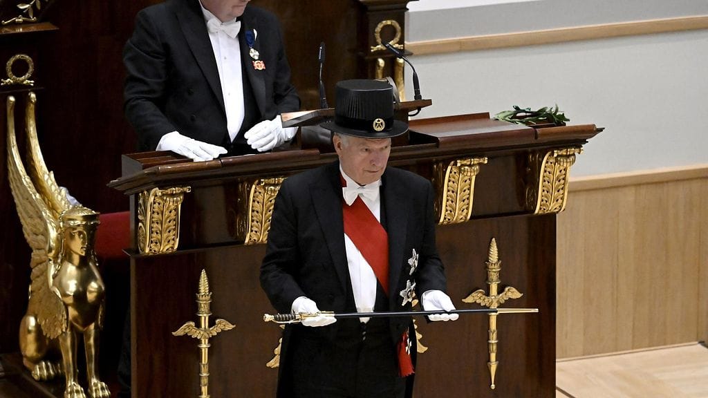 Tasavallan presidentti Sauli Niinistö nimitettiin kunniatohtoriksi Helsingin yliopiston filosofisen tiedekunnan 100. promootioaktissa Helsingissä 26. toukokuuta 2023.