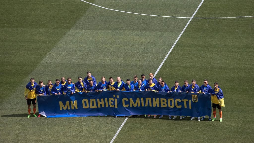 Shahtar Donetsk ja Metalist Harkova pelasivat sarjakauden avausottelun Kiovan olympiastadionilla.