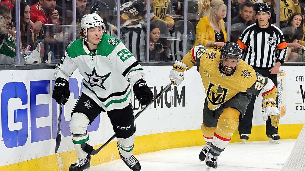 Dallas Starsin Joel Kiviranta syötti joukkueensa voittomaalin.