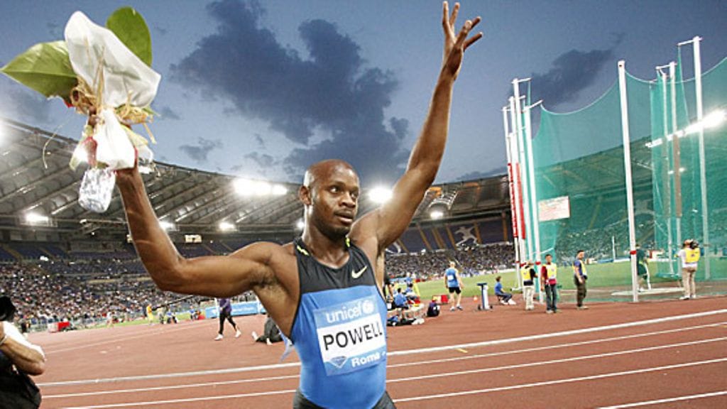 Asafa Powell tuulettaa Rooman illassa. Kuva: Alessandro di Meo/EPA.
