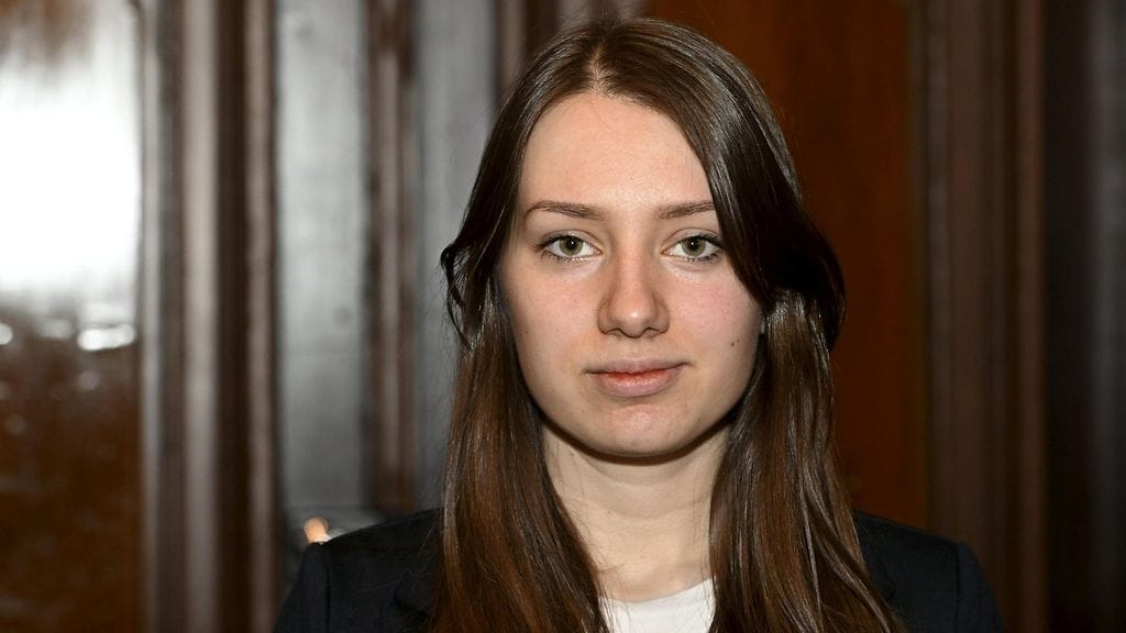 RKP:n nuorisojärjestön puheenjohtaja Julia Ståhle on jättänyt hallitusneuvottelut.