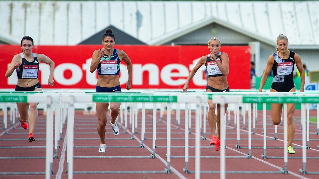 Reetta Hurske, Nooralotta Neziri, Annimari Korte ja Lotta Harala kilpailevat Turussa 13. kesäkuuta.