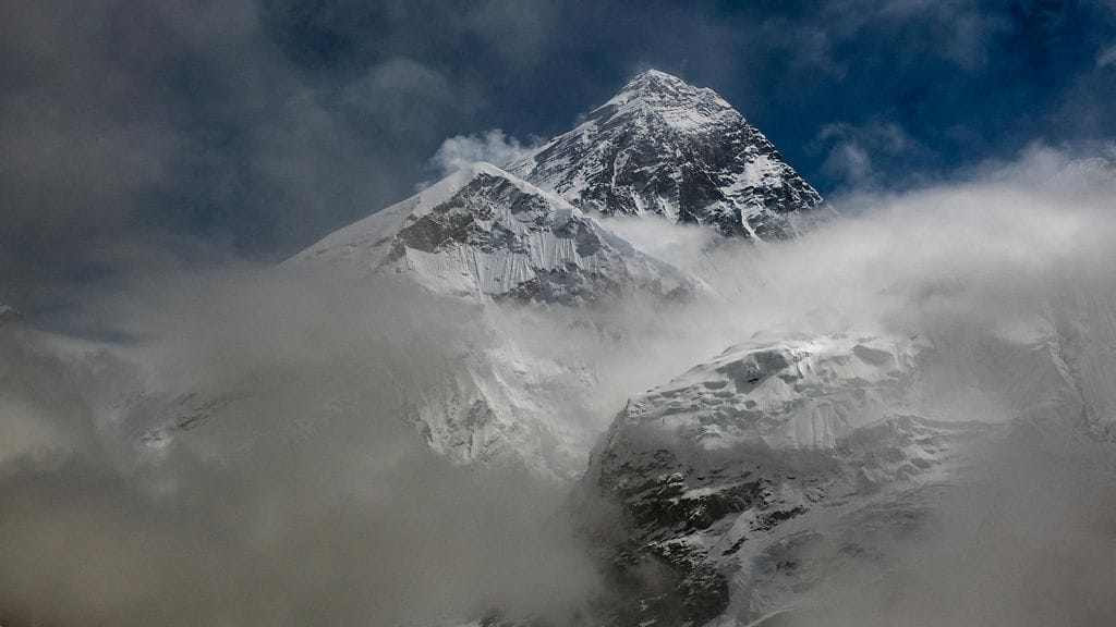 Mount Everestin huippu kuvattuna syyskuussa 2019.