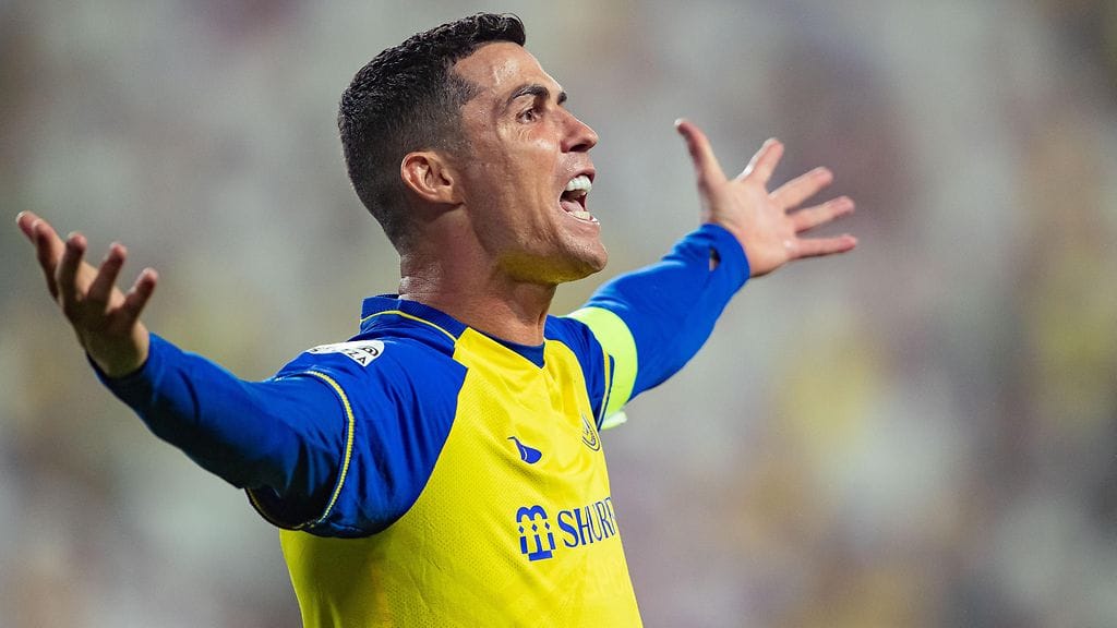 Cristiano Ronaldo nettoaa hirmuiset rahat pelaamalla Saudi-Arabiassa.