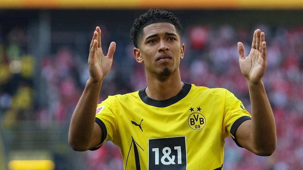 Jude Bellingham siirtyy jättisummalla Borussia Dortmundista Real Madridiin.