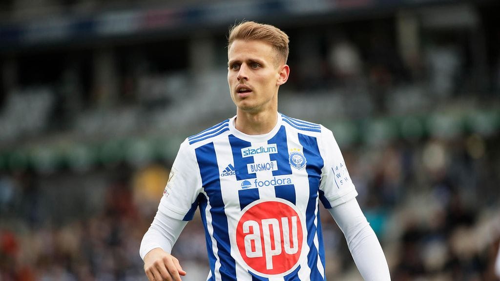 Bojan Radulovic nousi maalipörssin piikkipaikalle.