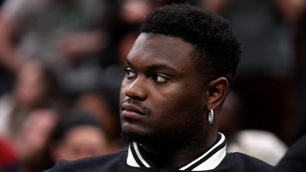 Zion Williamsonin vaiheilla kuhisee kolmiodraamaa.