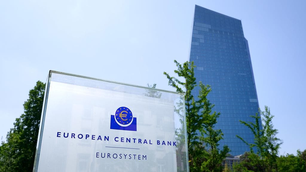 Euroopan keskuspankki sijaitsee Saksan Frankfurtissa.