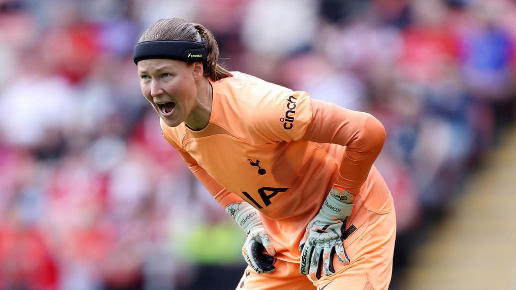 Korpela lähtee Tottenhamista.