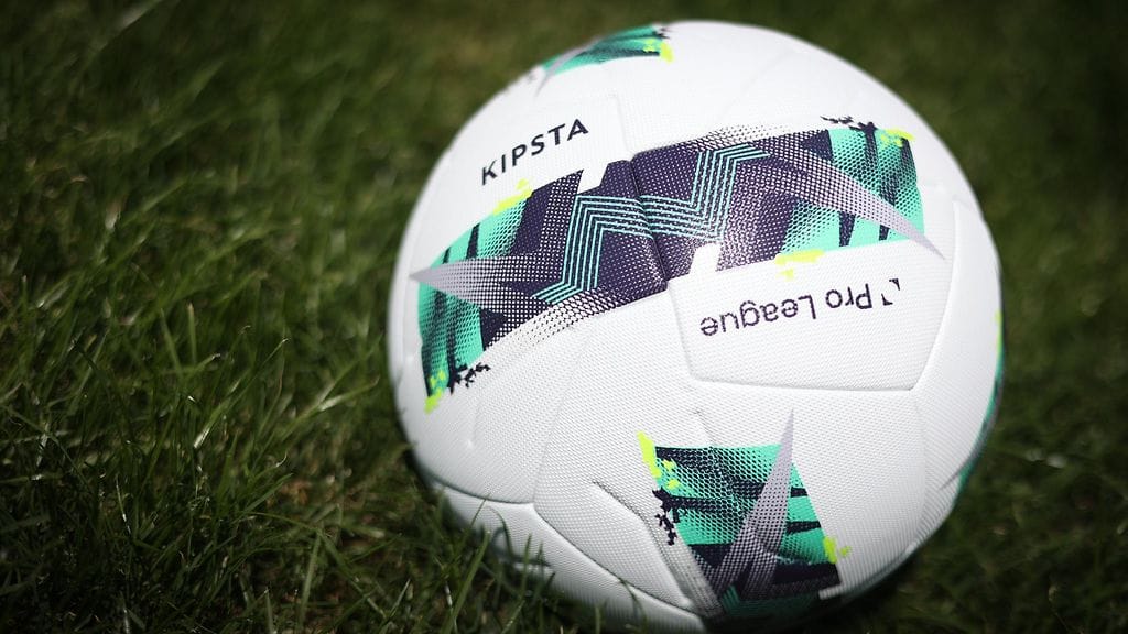 Etelä-Afrikan jalkapallon karsintaottelussa puhkesi täysi kaaos.