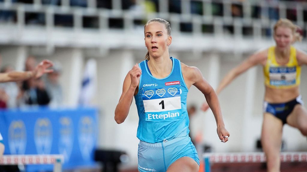 Viivi Lehikoinen Suomi-Ruotsi-maaottelussa Helsingin Olympiastadionilla syyskuussa 2022.