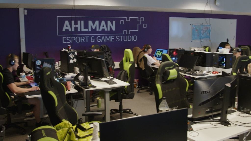 E-urheilussa koulutus tähtää ammattilaisuuden eri haasteisiin