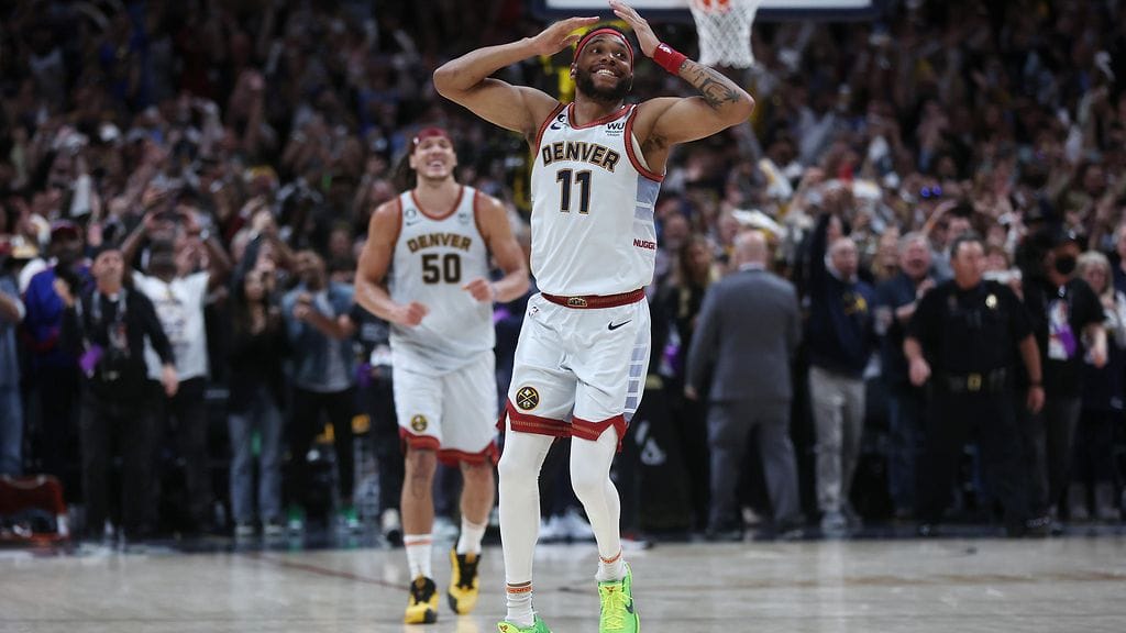 Denver Nuggets on NBA-mestari. Kuvassa juhlii Bruce Brown.