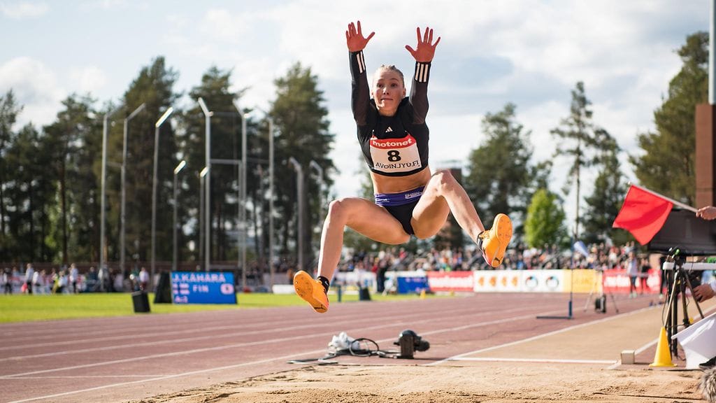 Jessica Kähärä ponkaisi Jyväskylässä pituutta 647 kesäkuun alussa.