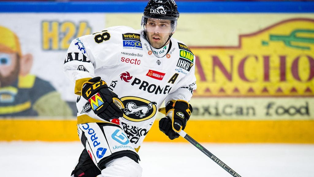 Mikko Niemelä teki debyyttinsä Kärppien liigamiehistössä vuonna 2008.