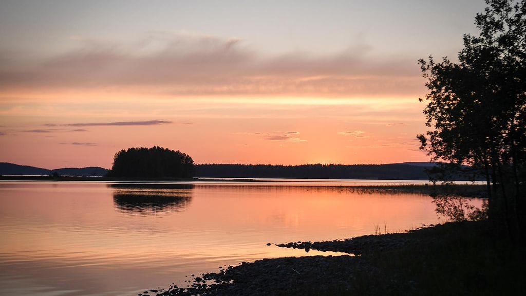 Helsingin Sanomien mukaan kyseessä on tapaus, jossa kolme keuruulaista kaverusta oli soutelemassa alkuillasta kesä-heinäkuun vaihteessa vuonna 2006.