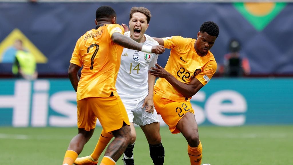 Italia tarttuu kaksin käsin kiinni pronssiin iskemällä 3-1 -maalin Hollannin verkkoon