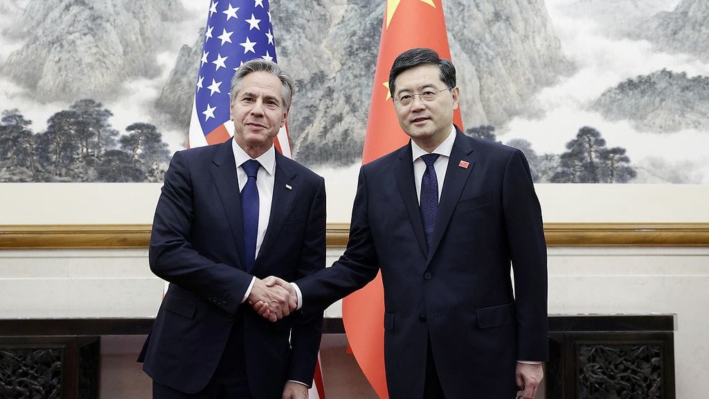 Yhdysvaltain ulkoministeri Antony Blinken ja Kiinan ulkoministeri Win Gang Pekingissä 18. kesäkuuta 2023.