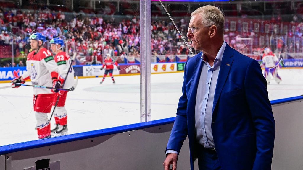 Kari Jalosen asema Tshekin päävalmentajana on vaakalaudalla.