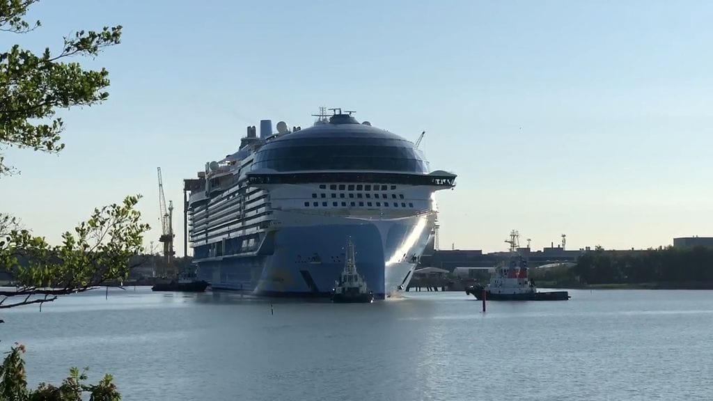 Turussa rakennettu Icon of The Seas lähti neitsytristeilylleen Miamista tammikuussa 2024