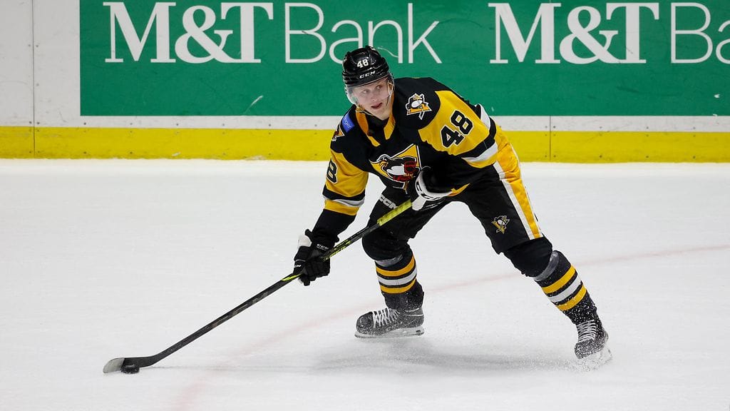 Valtteri Puustinen pelaa ensi kaudellakin NHL-seura Pittsburgh Penguinsin orgaanisaatiossa.