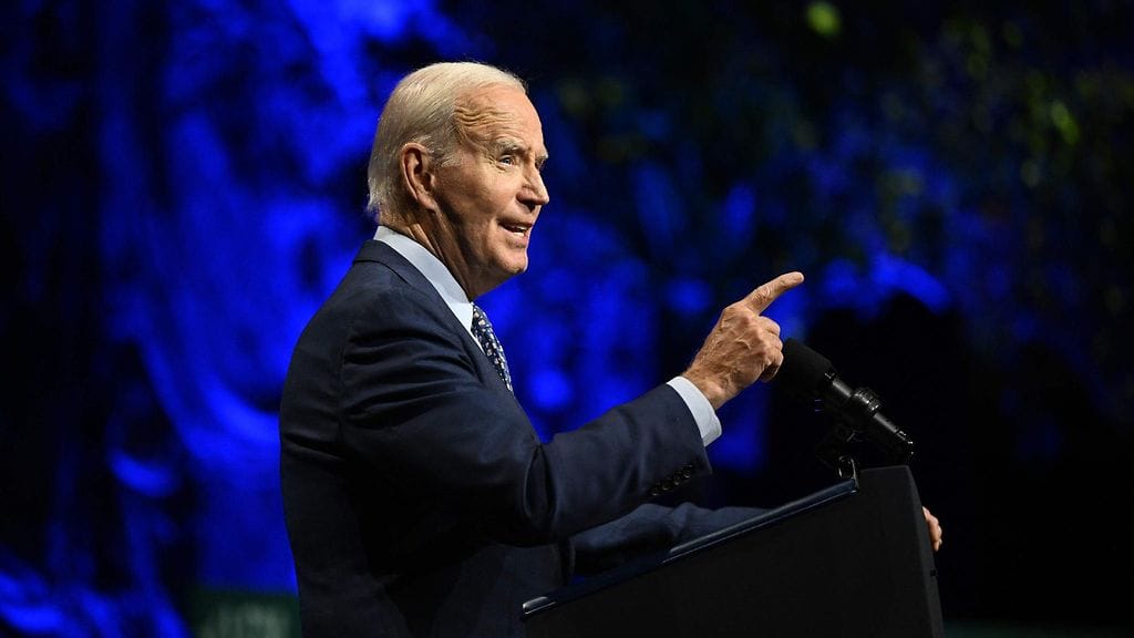 Yhdysvaltain presidentti Joe Biden niputti puheessaan Kiinan presidentti Xi Jinpingin diktaattorien joukkoon. Arkistokuva.