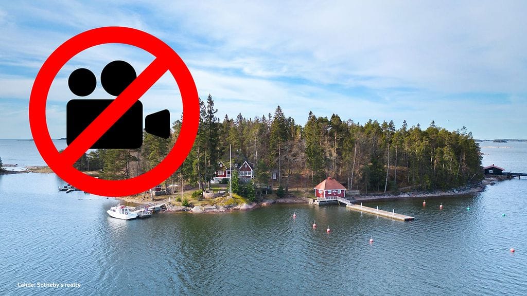 Saari on kaavoitettu huvi- ja viihdetarkoituksia palvelevien rakennusten alueeksi.