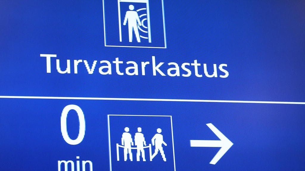 Jatkossa Helsinki-Vantaan turvatarkastuksen läpi saa kuljettaa kaksi litraa nesteitä per matkustaja.