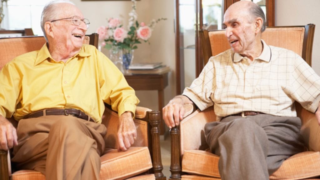 Pitkä ja terveellinen elämä edellyttää muun muassa liikkumista ja oikeata ruokavaliota.