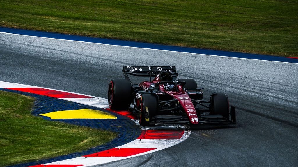 Valtteri Bottas jäi takariviin sprintin aika-ajoissa.