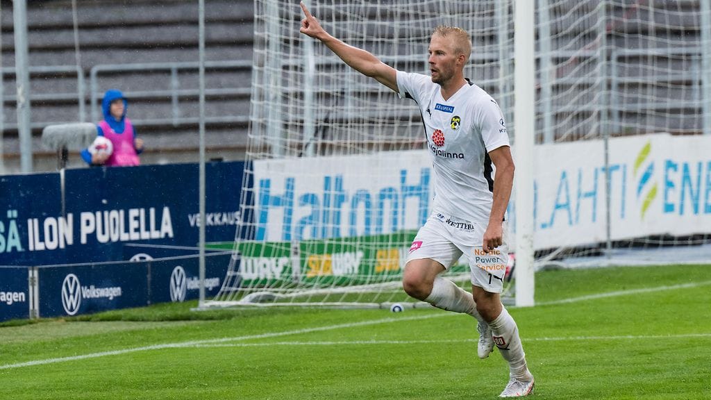 KuPSin Joona Veteli osui kahdesti Lahdessa.