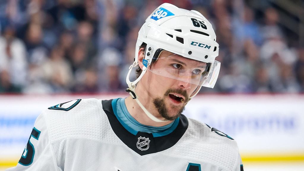 Erik Karlsson on siirtymässä pois San Jose Sharksista.