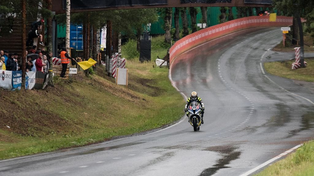 Kuvituskuva Imatranajosta sunnuntailta.