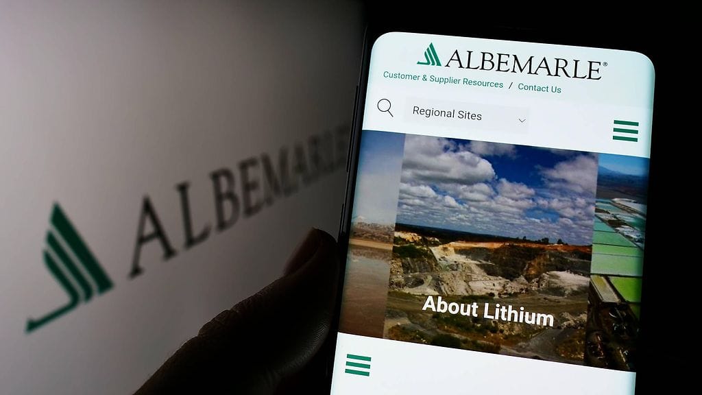 Albemarle Lithiumilla on litiumhydroksidia tuottava tehdas Länsi-Australiassa.