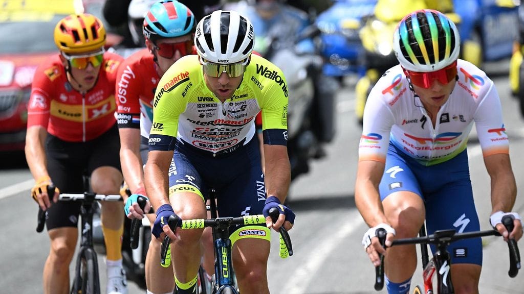 Kelta-asuinen Lilian Calmejane oli yksi ilkivallan uhreista.