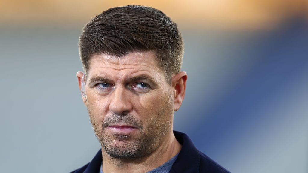Steven Gerrard antoi saudeille pakit, mutta muuttikin mielensä.