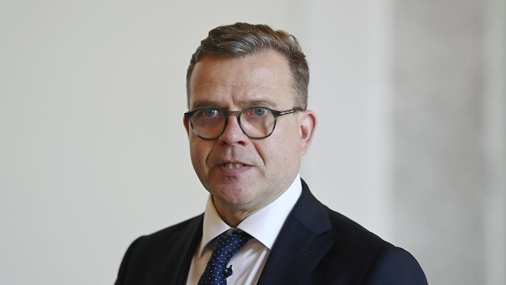 Pääministeri Petteri Orpo kommentoi Helsingin Sanomille uuden hallituksen alkutaipaletta.