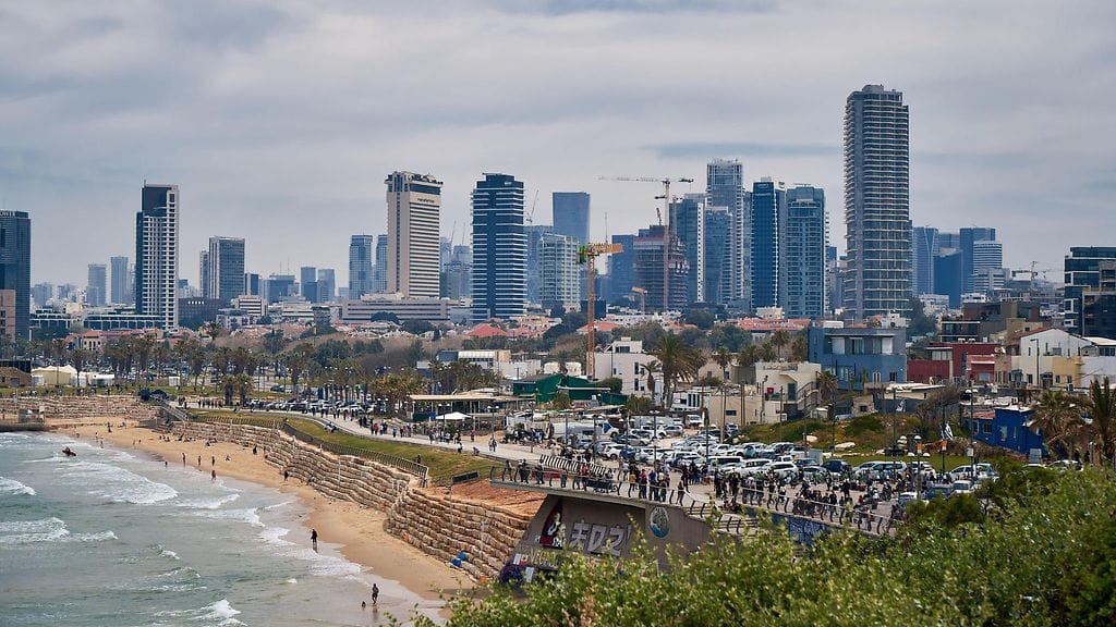 Tel Avivin kaupunki kuvattuna.